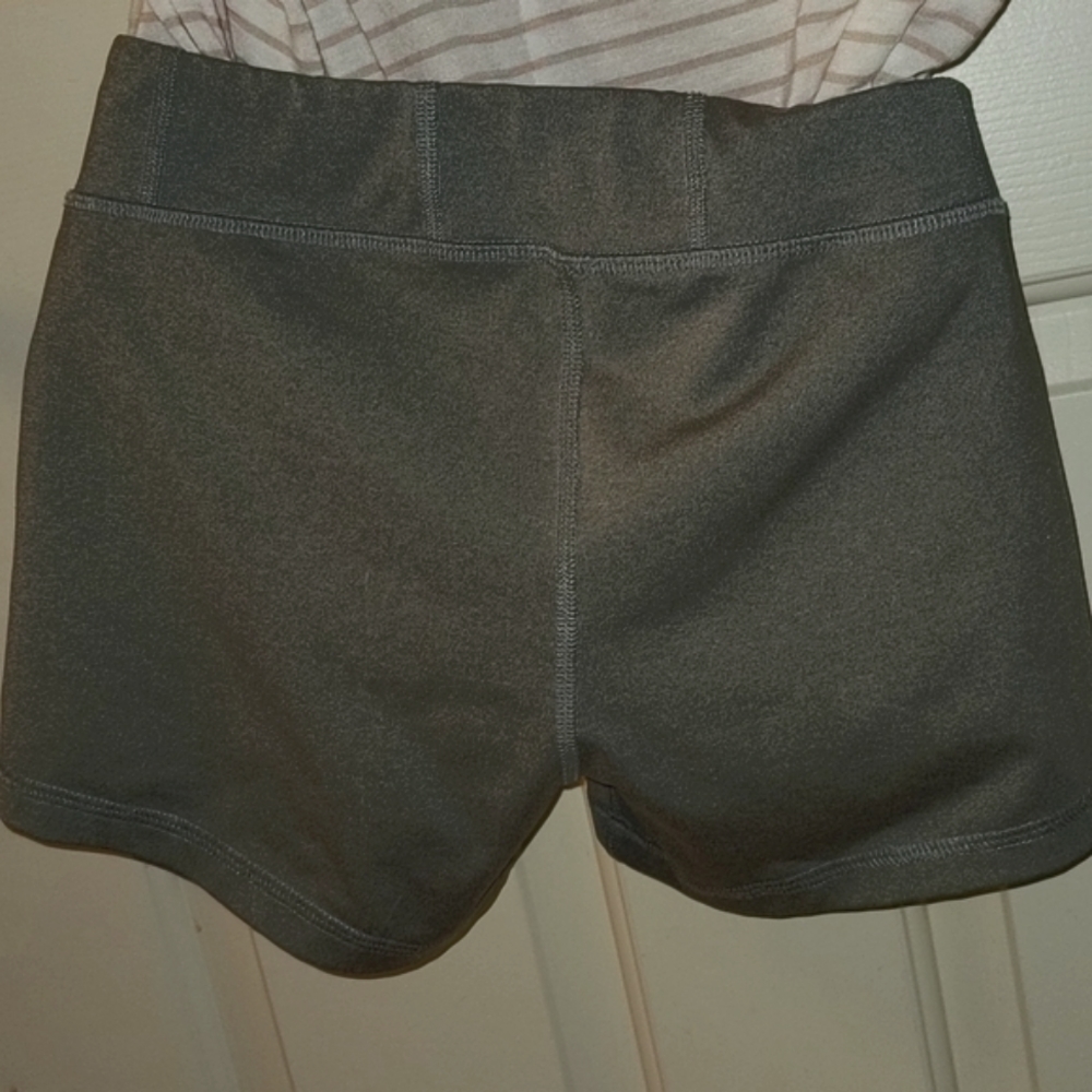 ❤️ Joe Fresh Gray Shorts Sz L 10-12
